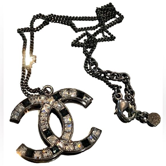 Chanel CC Rhinestone Necklace - Picture 1 of 8